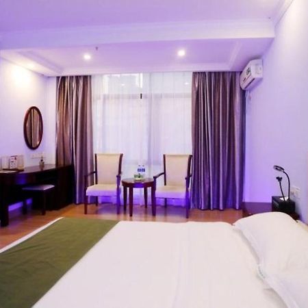 Greentree Inn Danshui Хуижоу Екстериор снимка